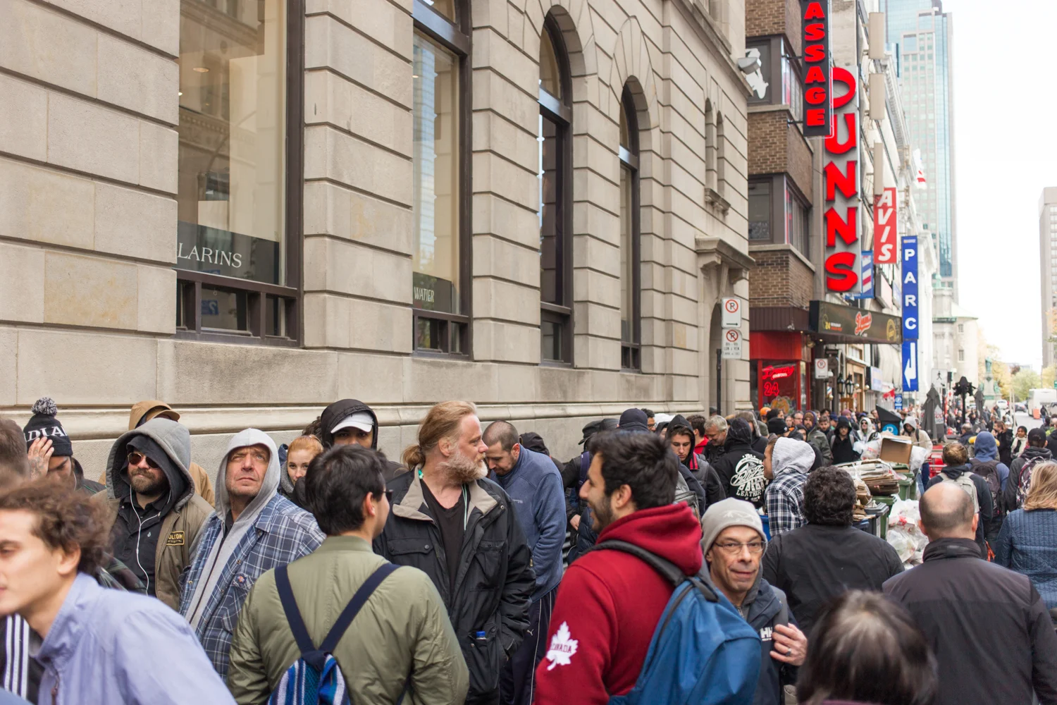 MONTREAL, QUEBEC – OCTOBER 19 2018 : The lineup to buy marijuana at the Société Québécoise du Cannabis outlet stretched all the way from Ste-Catherine street to René-Levesque boulevard, making driving down Metcalfe a challenge on October 17th, 2018 in Montreal, Quebec. (Photo by Matteo Gueli /Dawson College Photojournalism Class)