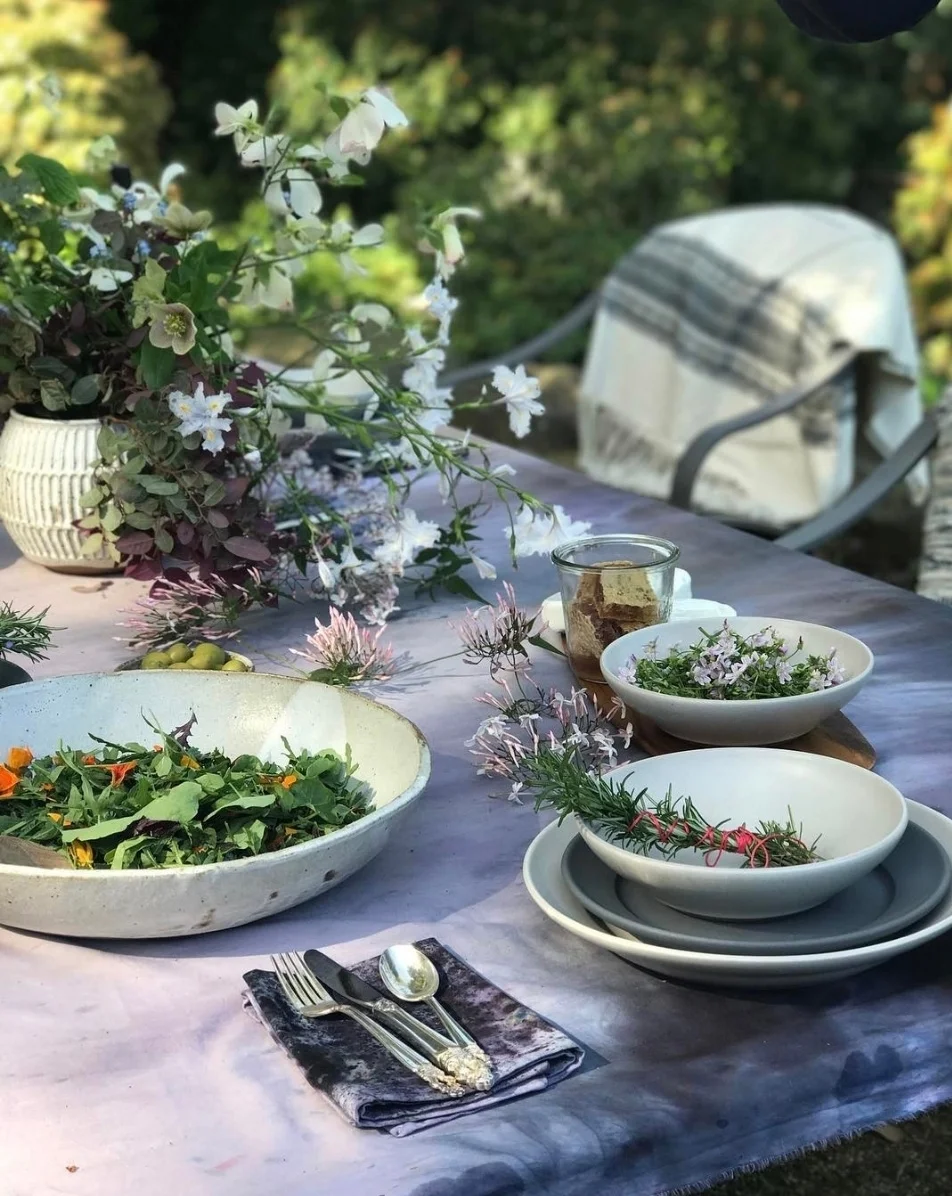 The San Francisco Chronicle joins Homestead for a springtime luncheon complete with garden-to-table decor, party favors, and menu