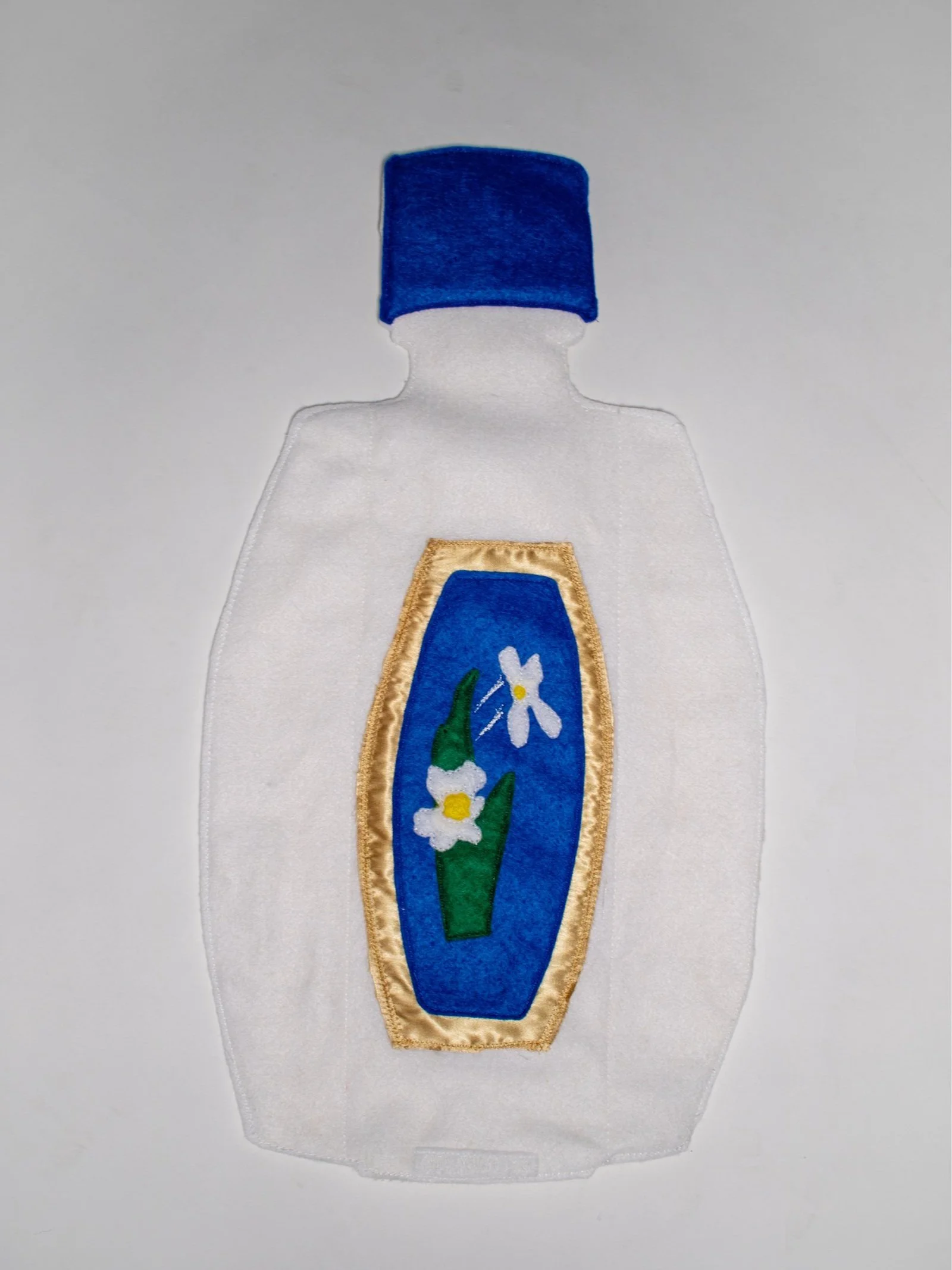 25+0517+ART-White+Flower-Lg-9026.jpg