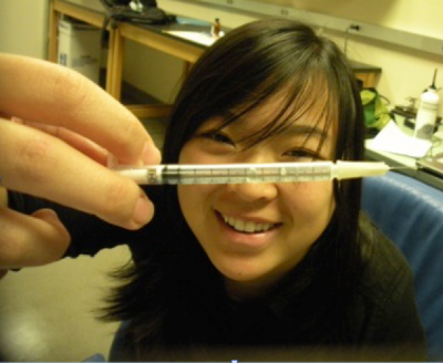 Samantha Lu dissecting mantis shrimp hemolymph for stable isotope analysis (UC Berkeley, 2009).