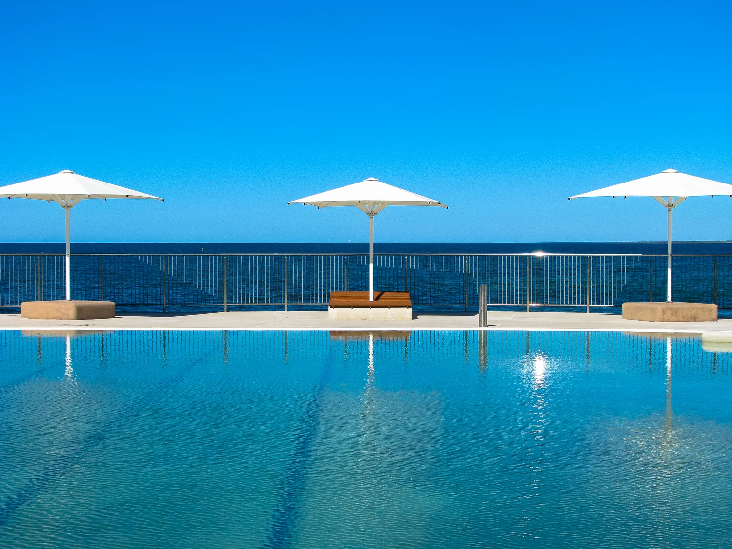 Three colours blue. Caloundra, Queensland, Australia. 1/1250sec, f/4, ISO 80.