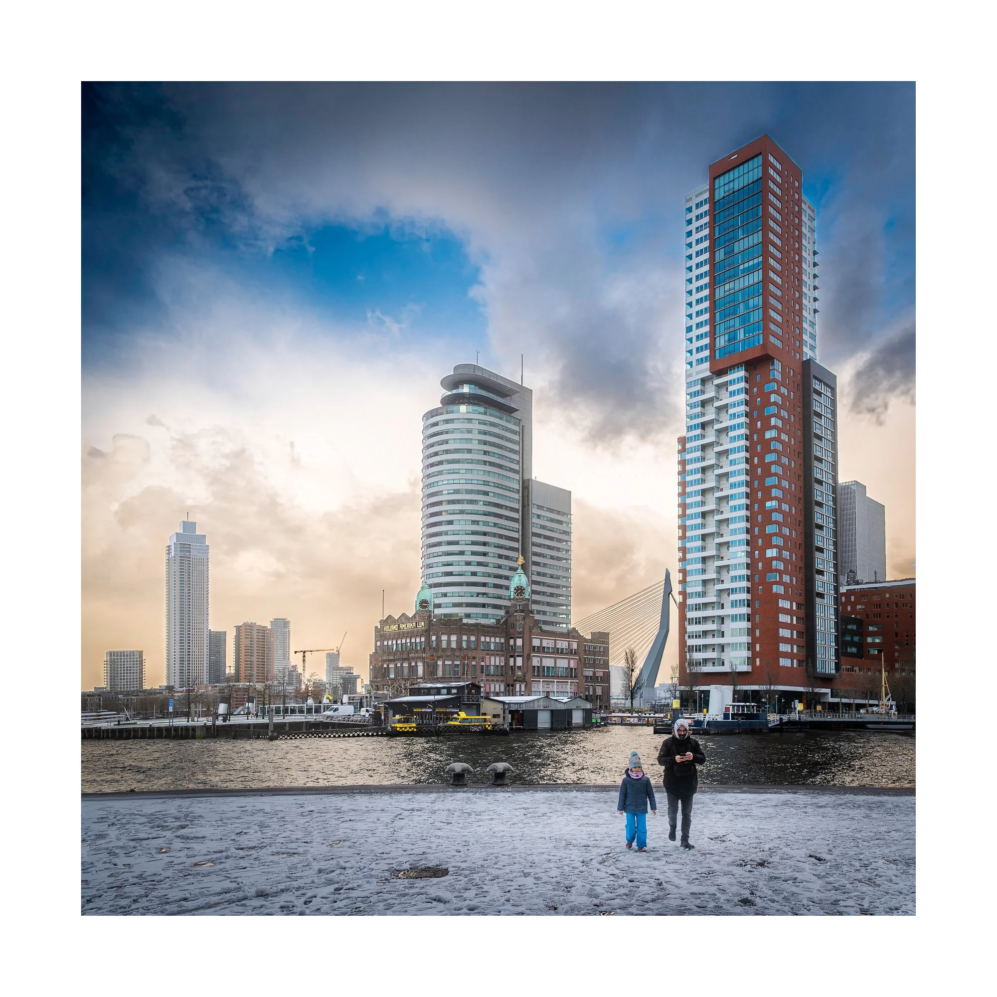 Dad and son @Rijnhaven, Rotterdam (NL)