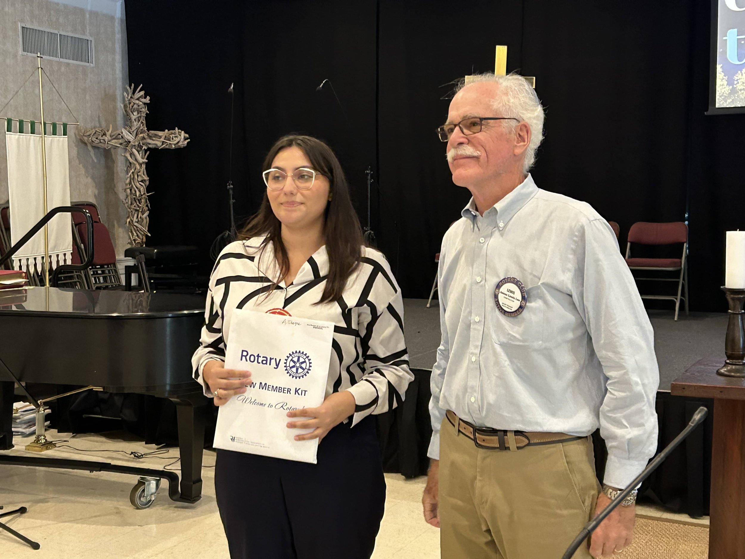 A. Ehayas becomes a new member.