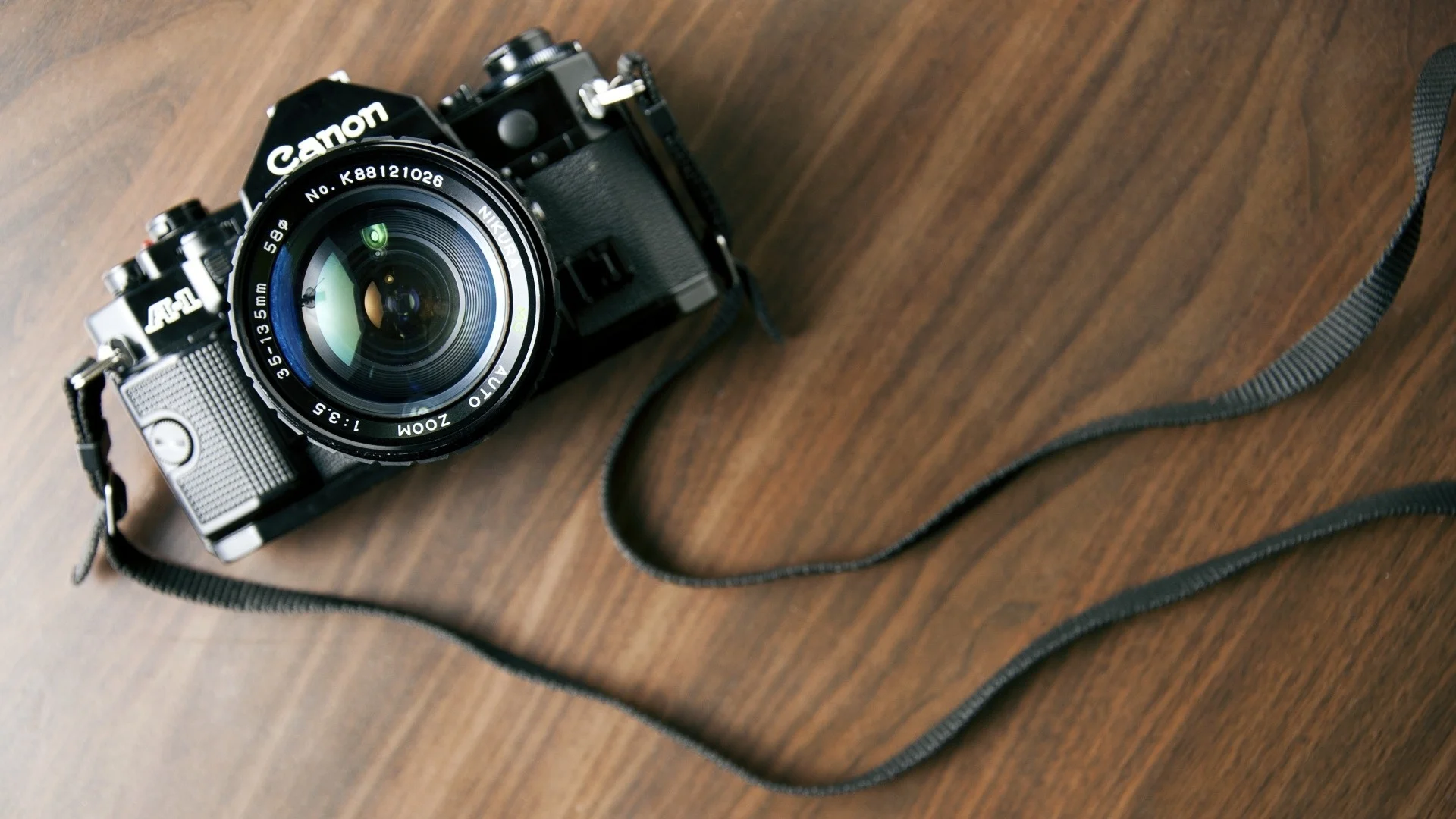 Canon-Camera-Photography-HD-Desktop-Wallpaper.jpg