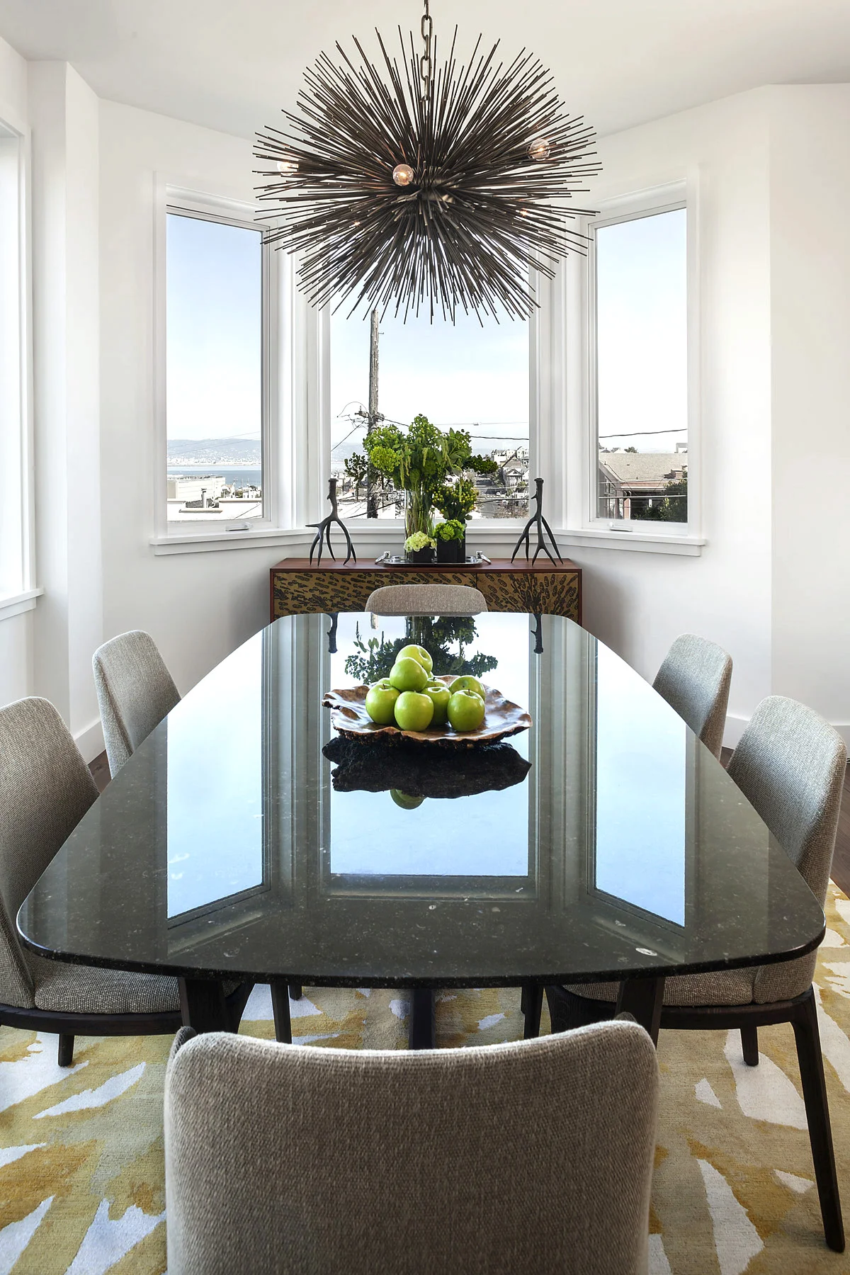 Dining  Area.jpg