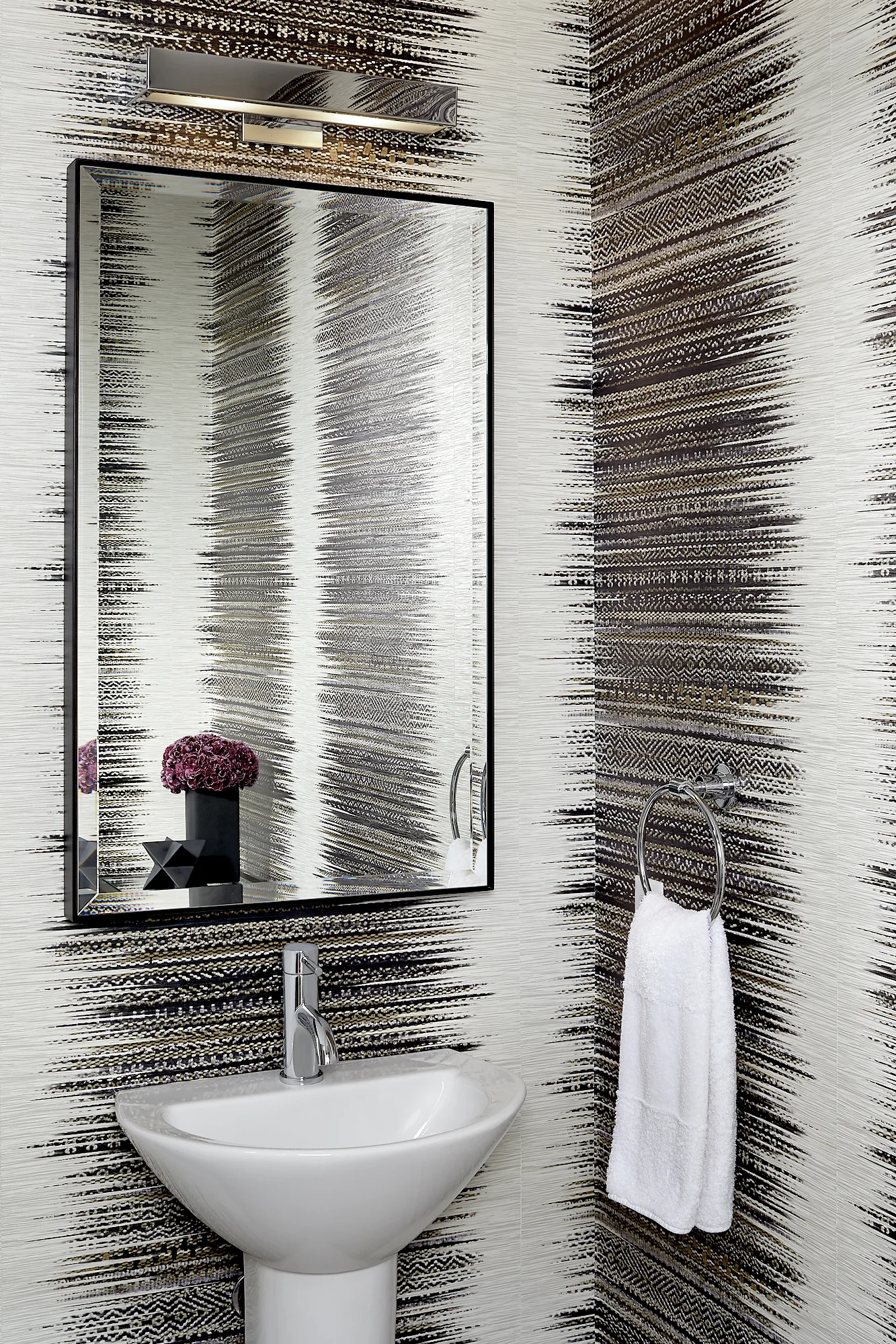 Powder Room 1.jpg
