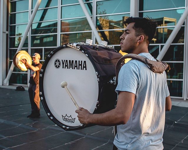 Throwing it back on this fine Thursday afternoon! Crazy to think that WGI Championships was more than a month ago. 🤯
#tbt
📸: @ro_bear_ 
#wgi2019 #wgi #scpa #powperc #powpercussion #boxsix #remodrumheads #vicfirth #yamaha #zildjian #dpgonline #pagea