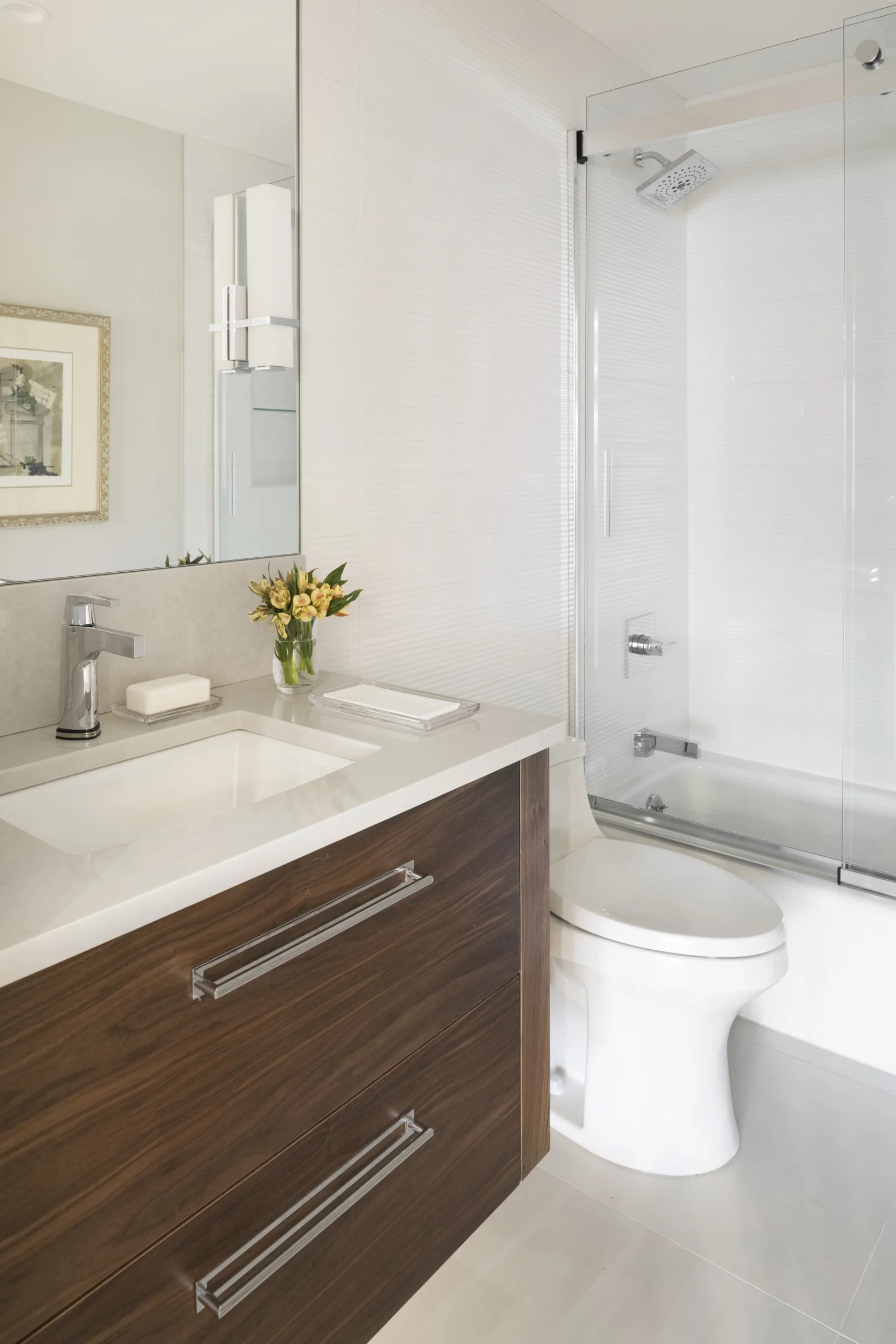 1201 Yale Place_unit 1107_005.jpg