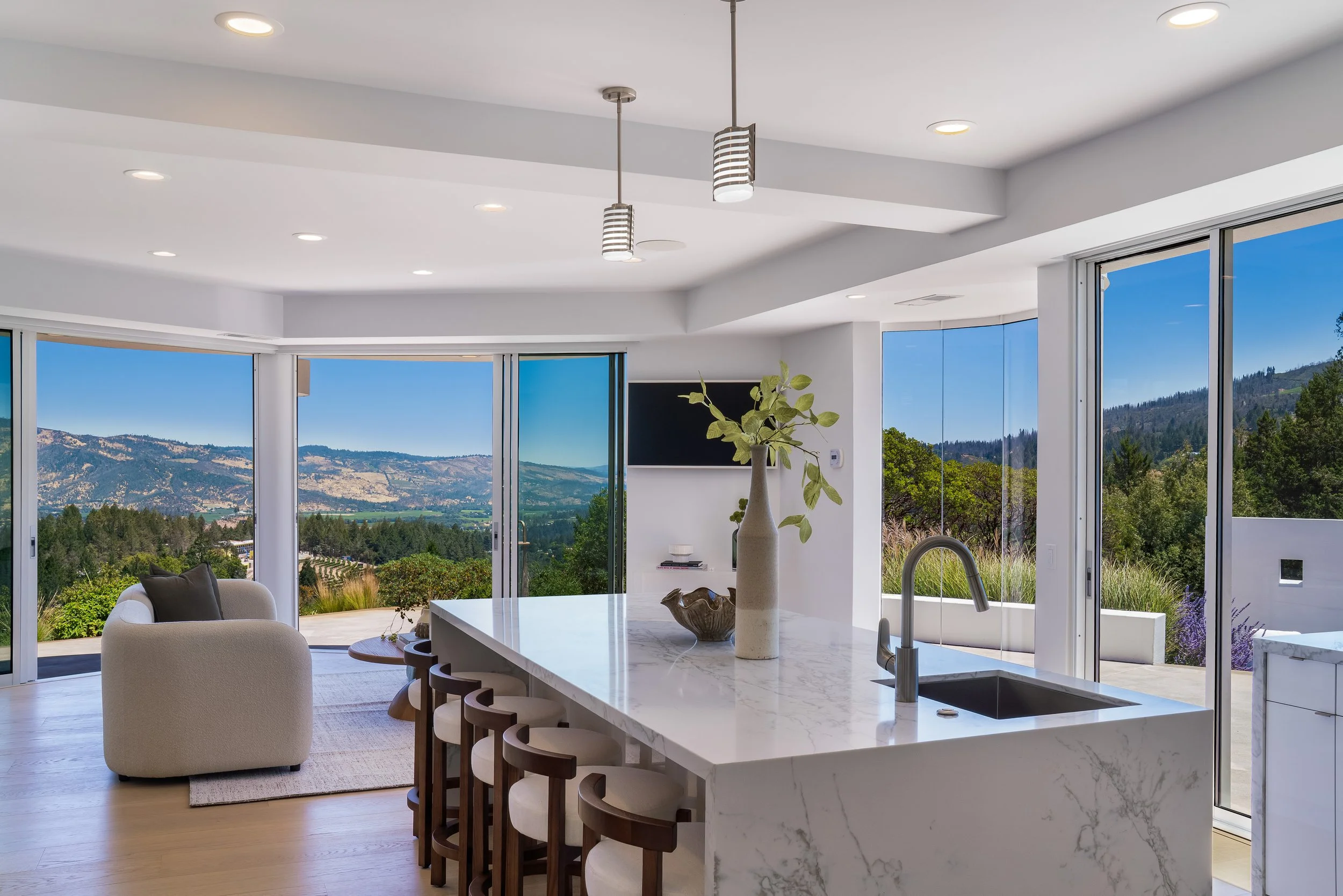 022.jpg