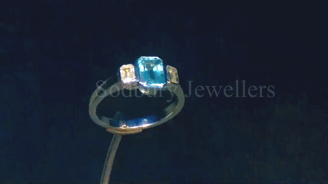 18ct Aquamarine & Diamond Ring