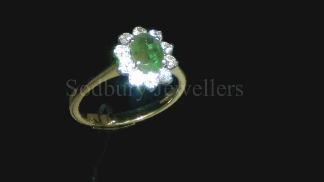 18ct Emerald & Diamond Ring