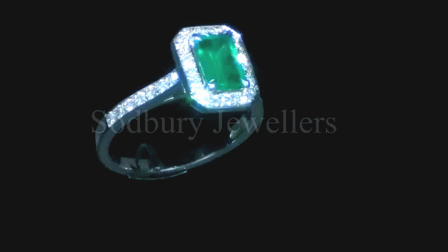 18ct Emerald & Diamond Ring