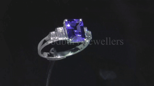 18ct Tanzanite & Diamond Ring
