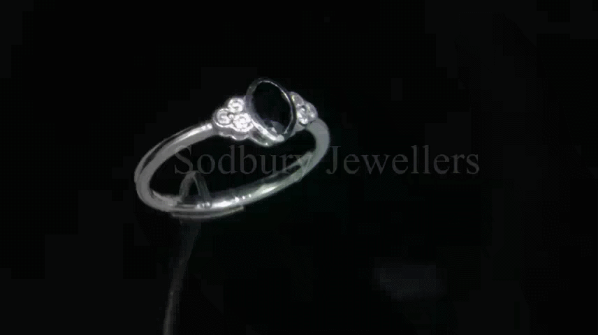 18ct Sapphire & Diamond Ring