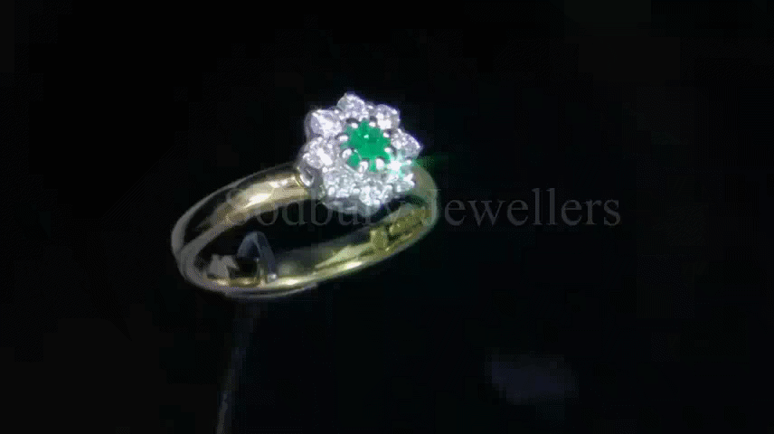 18ct Emerald & Diamond Ring