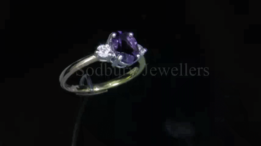 18ct Amethyst & Diamond Ring