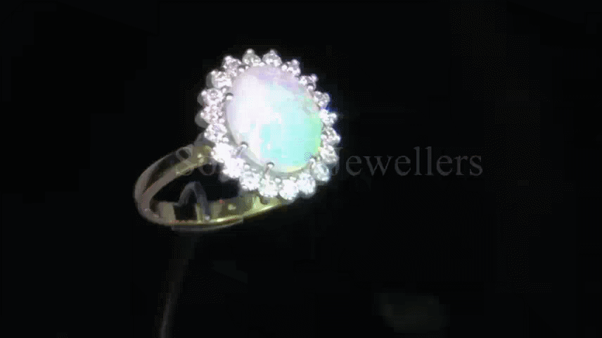 18ct Opal & Diamond Ring
