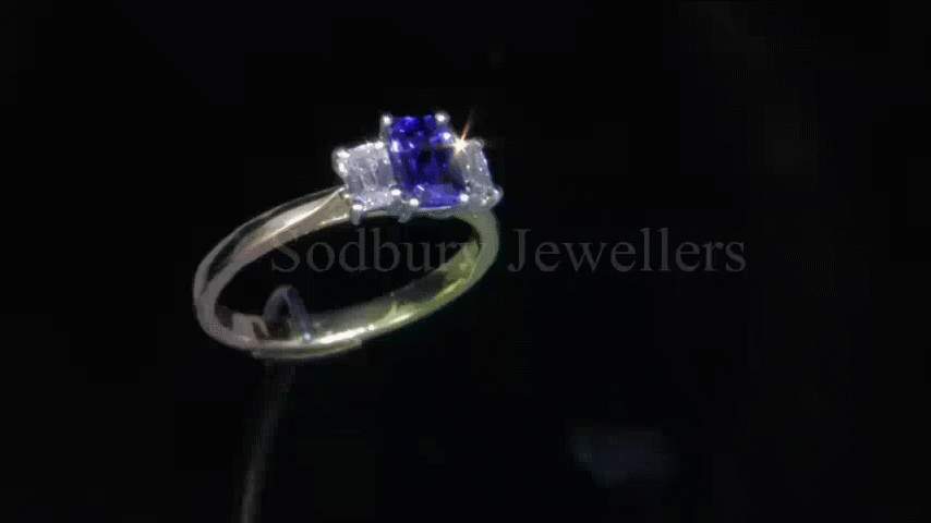 18ct Sapphire & Diamond Ring