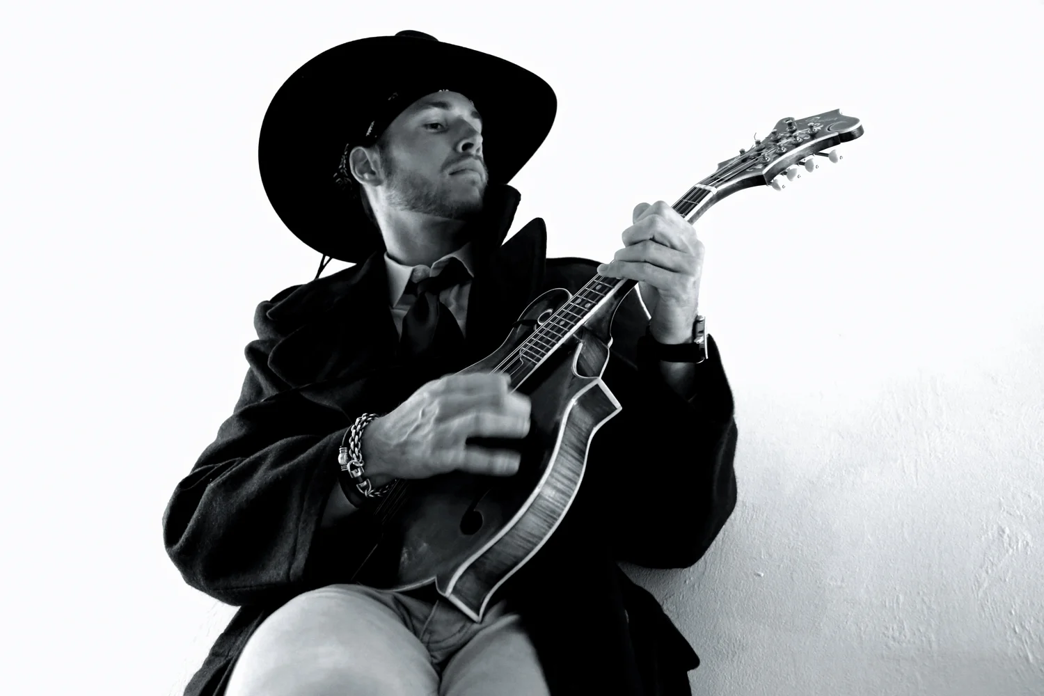 weird-guitar-bw.jpg