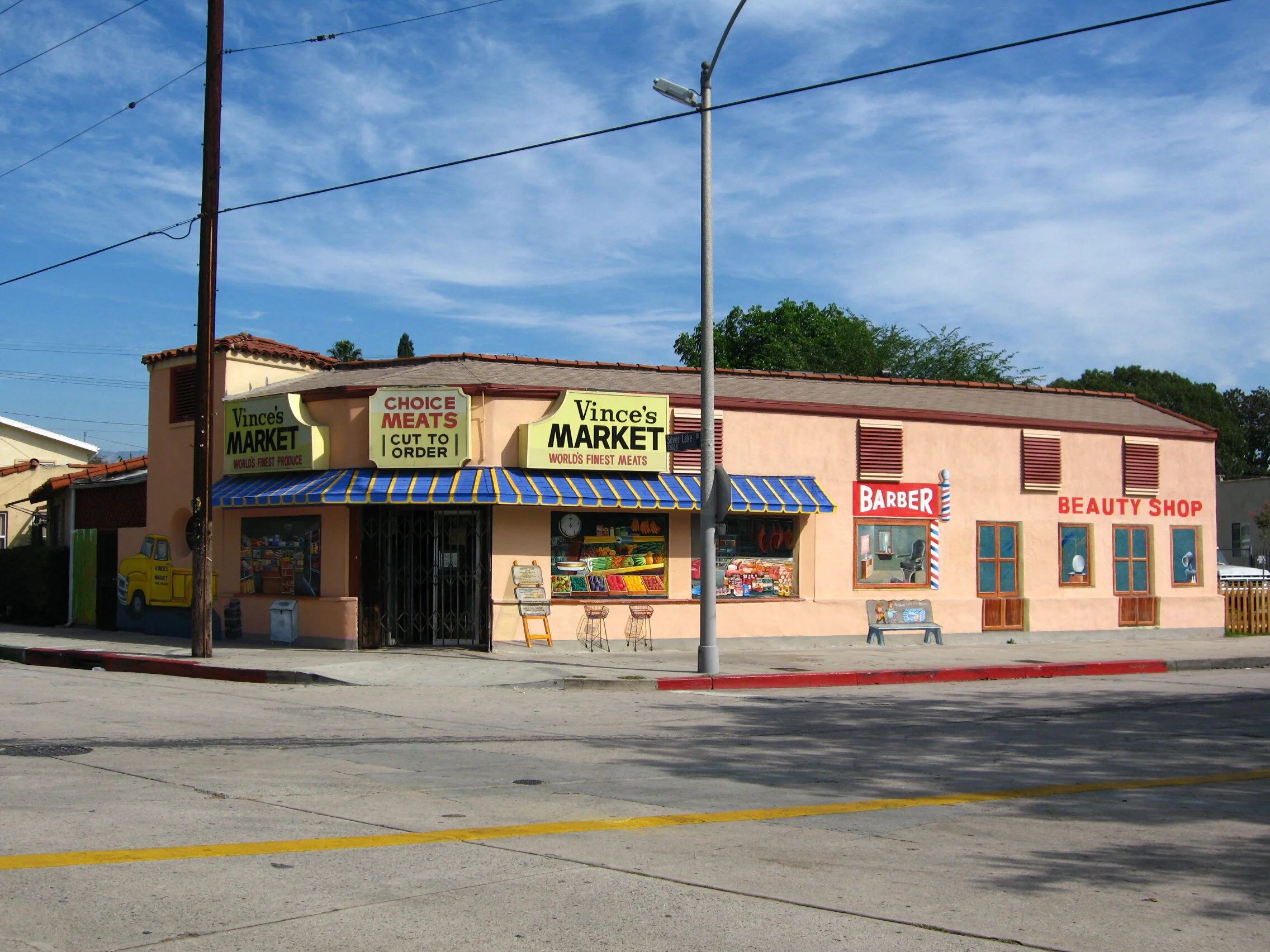 vincesmarket001.jpg