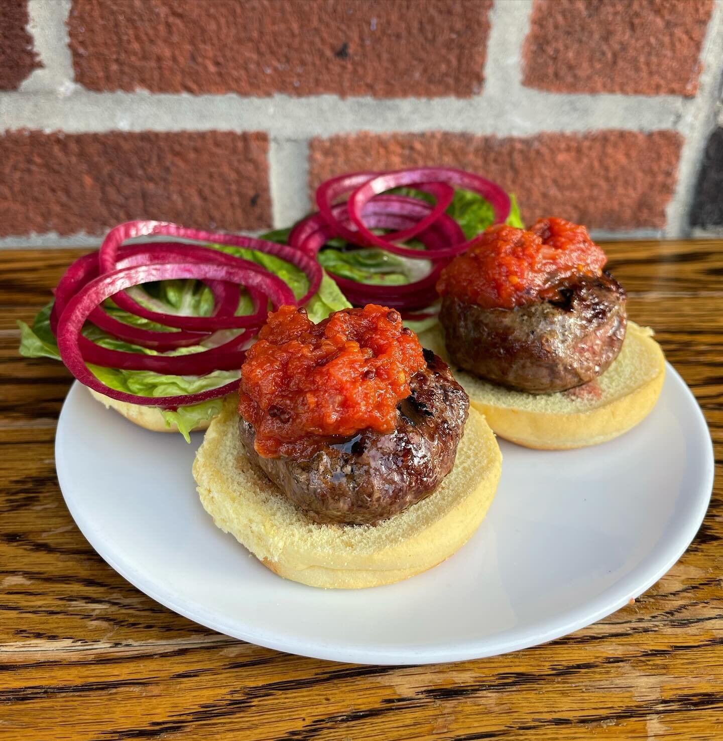 sliders &gt;&gt;&gt; sliding into DMs ❤️&zwj;🔥 
&bull;
#bestfoodboston #bostoneats #bostonrestaurants #bostonfoodies #bostonfoodjournal #bostoneater