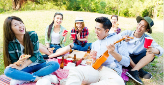 Chinese enjoying Aussie Beer and wine.png