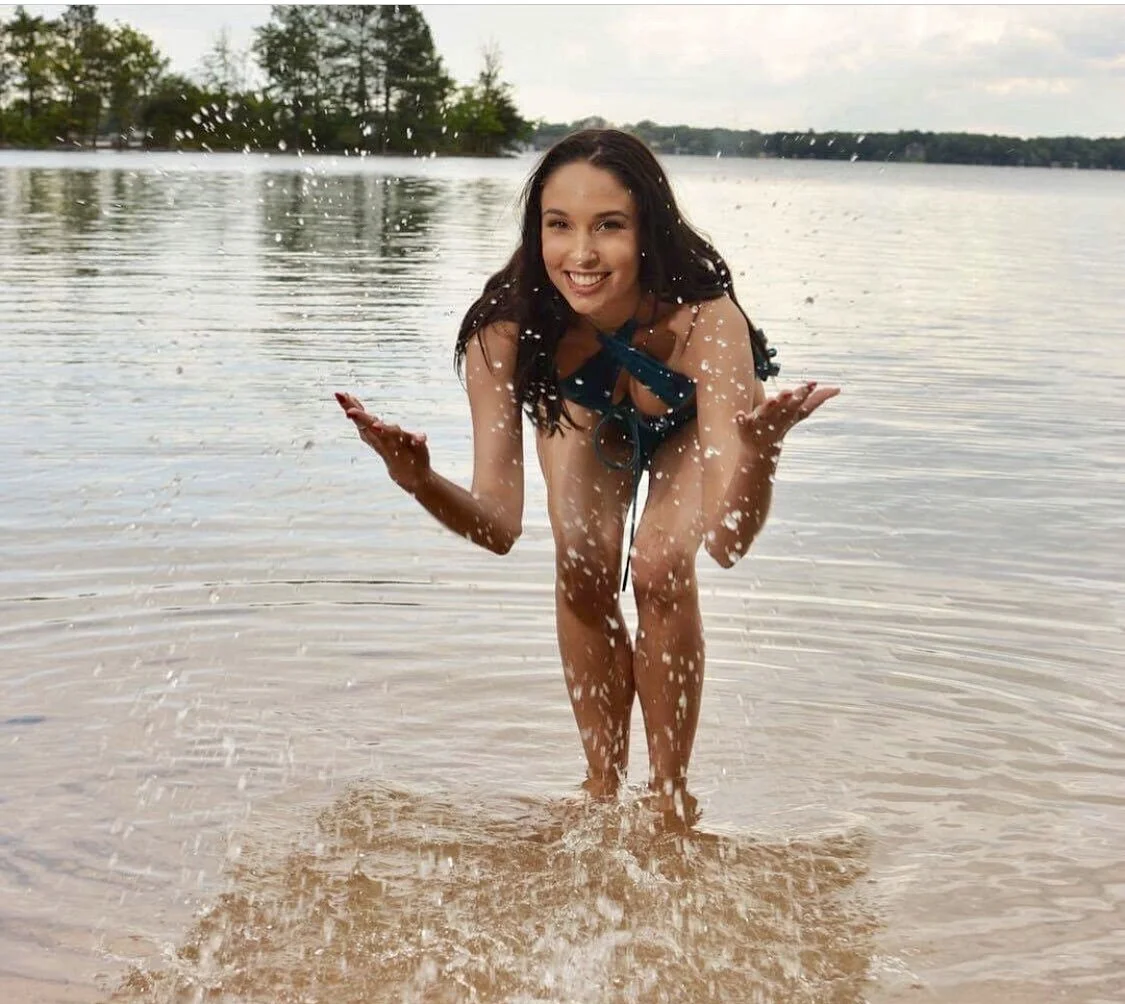 EEF77743-2C2F-444E-BDF6-6B43235B03CD