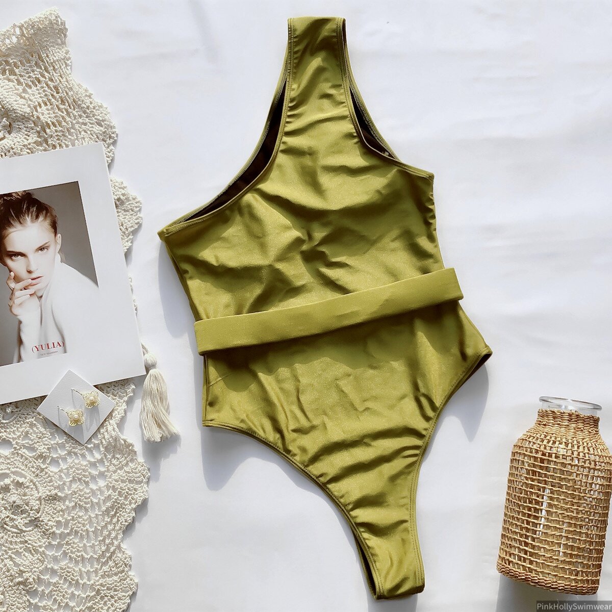 5C773764-9034-44D2-BD85-97AF22A097BA