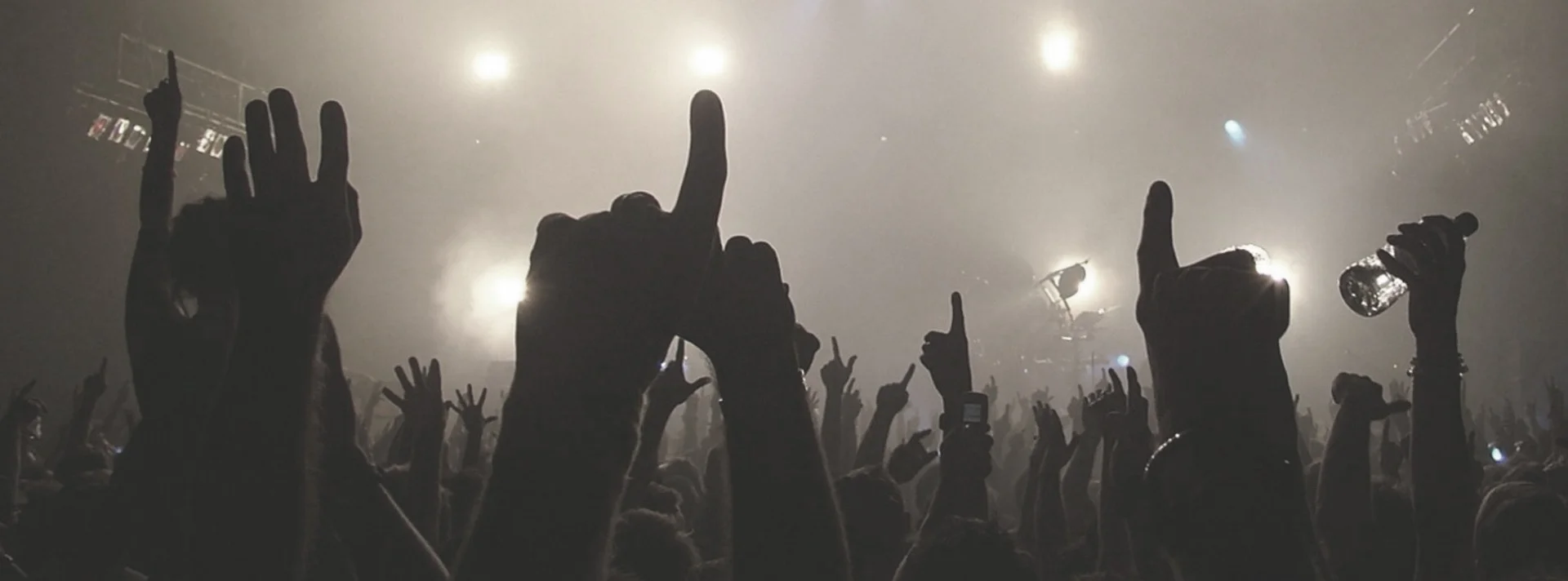 crowd-facebook-cover-dj-nightclub-1080x1920.jpg