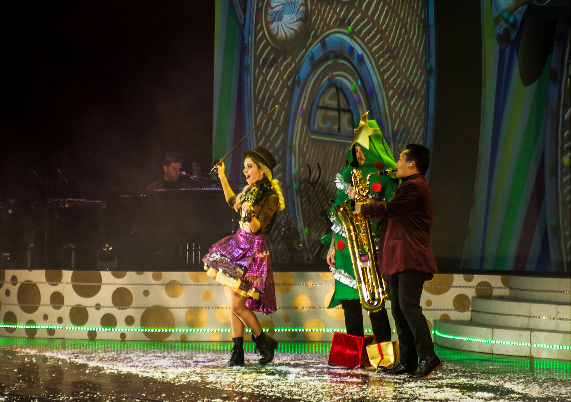 lindseystirling_0225.jpg