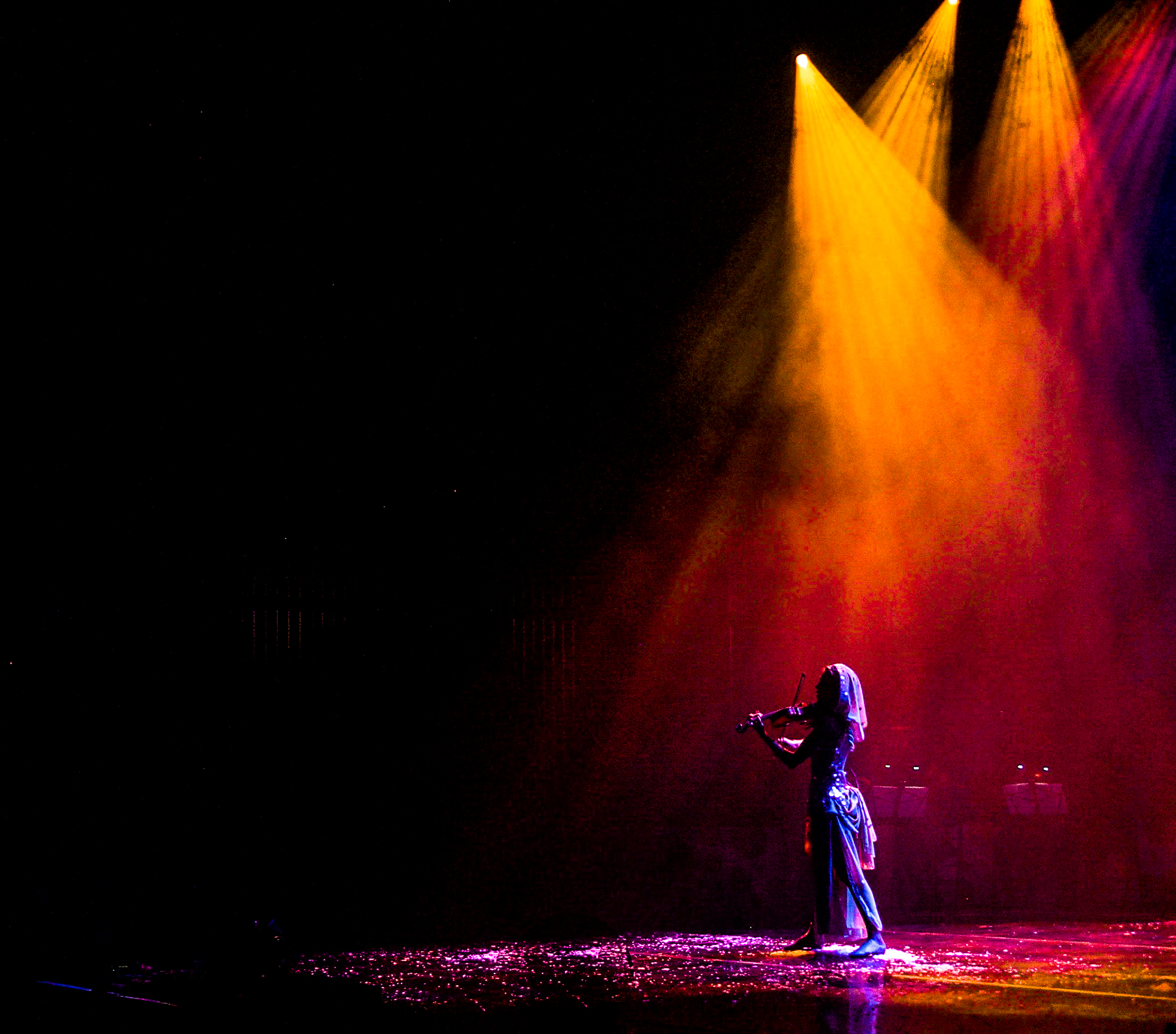 lindseystirling_0339.jpg
