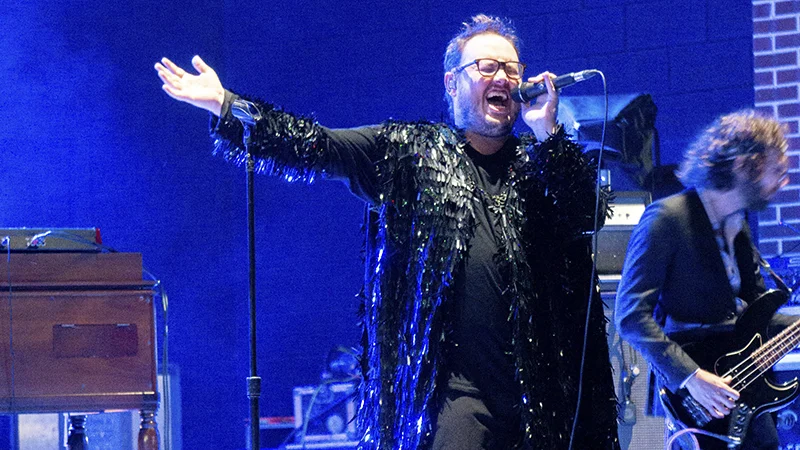 Paul Janeway, lead singer of St. Paul and The Broken Bones performs at Sweetland Amphiteatre on Thursday. (Jenna Oden | Daily News)