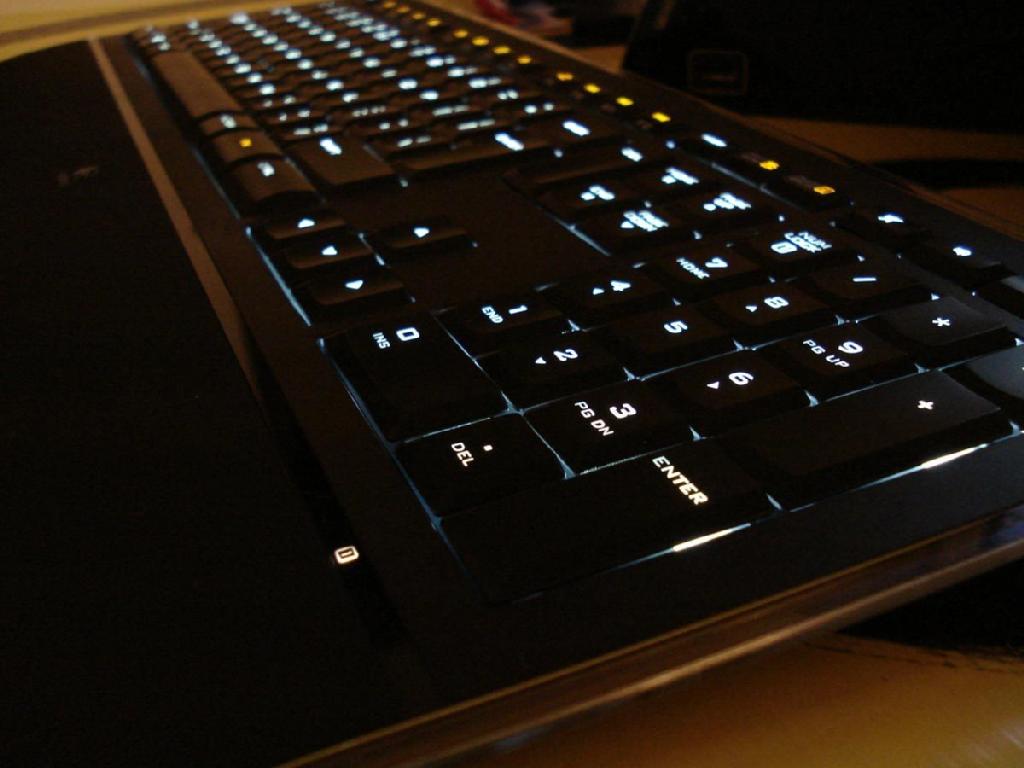 Logitech Corded Illuminated Keyboard.jpeg