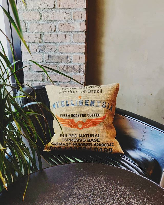 GreenDoor Corners
.
.
.
.
.
#greendoorcoffee&nbsp;#greendoorcarson #greendoorbeverlyhills&nbsp;#intelligentsia #intelligentsiacoffee #southbay #yelpla #artisancoffee #coffeeculture #coffeegram #coffeefix #caffeinefix #thirdwavecoffee #specialtycoffee