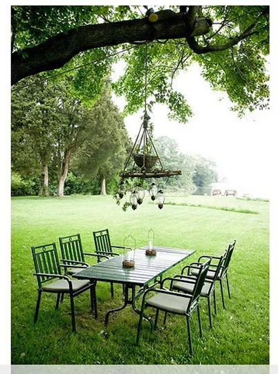 7-28-tree-chandellier.jpg