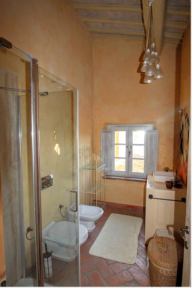 bathroom for 2nd and 3rd bedroom upstairs