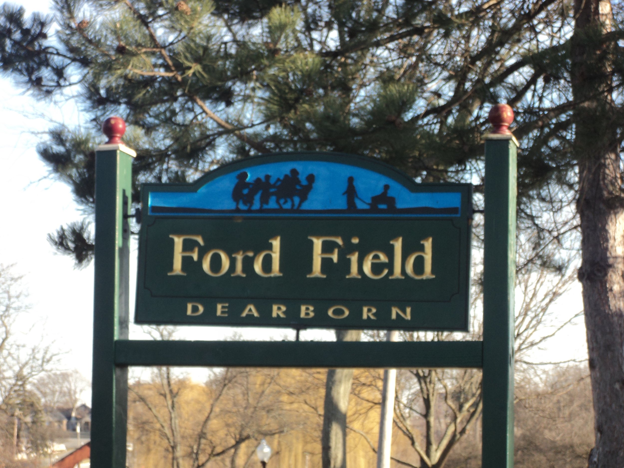 Martian Invasion of Races 2017 begins at Ford Field in Dearborn this Earth Day! Welcome to Earth Martians!