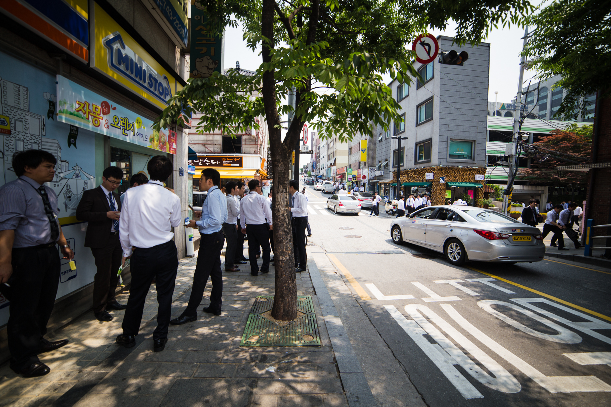 During lunch time a weird thing happened, suddenly all these business men and women suddenly appeared out of nowhere! There's not a single corporate building for miles.