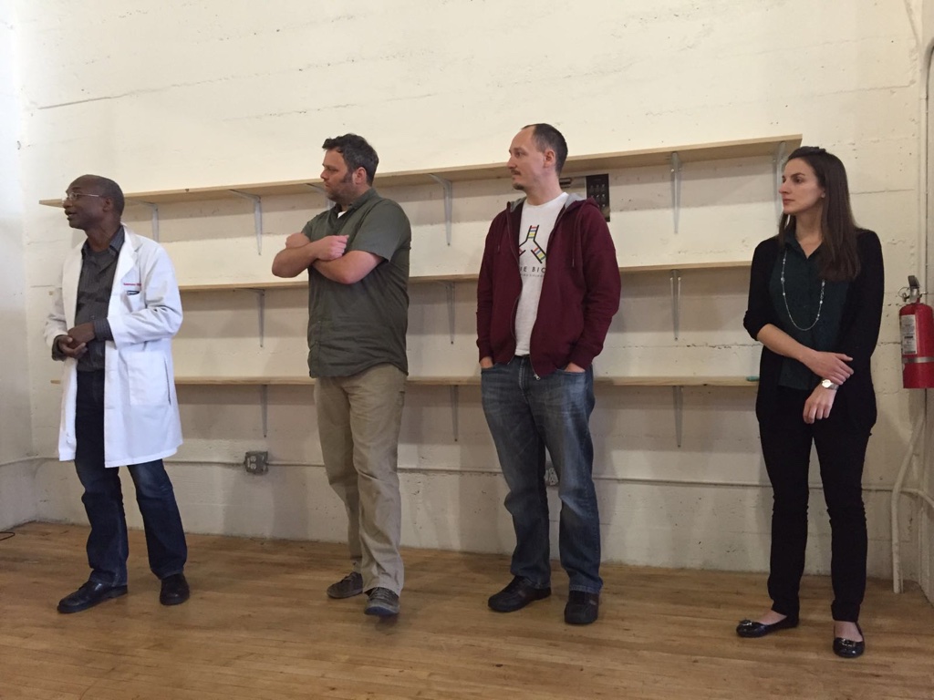 Start-ups pitch their ideas to the Study Tour.