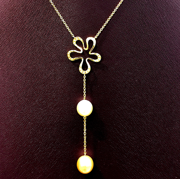Golden pearl chain pendant.jpg