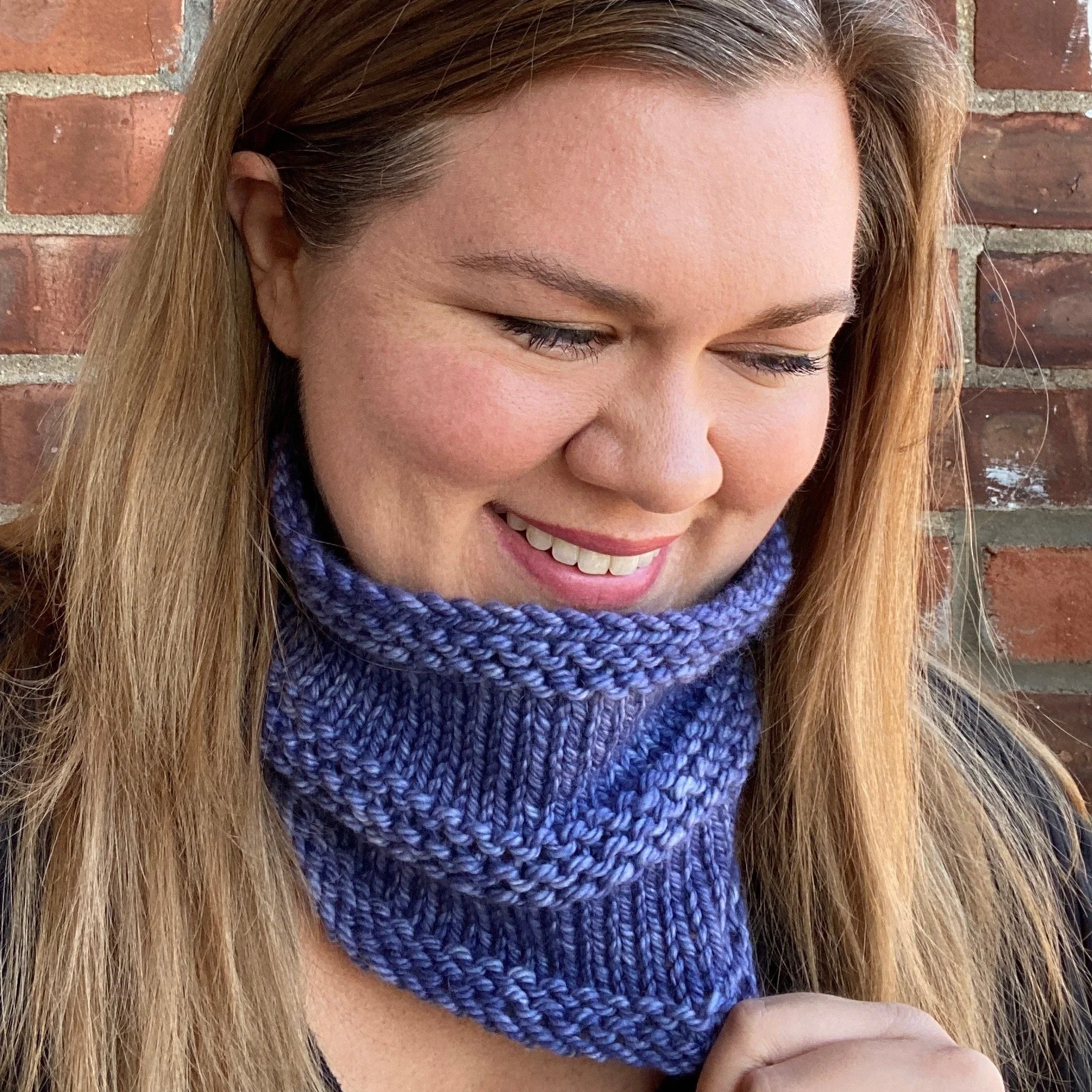 Bella On Main Street Cowl Knitting Pattern
