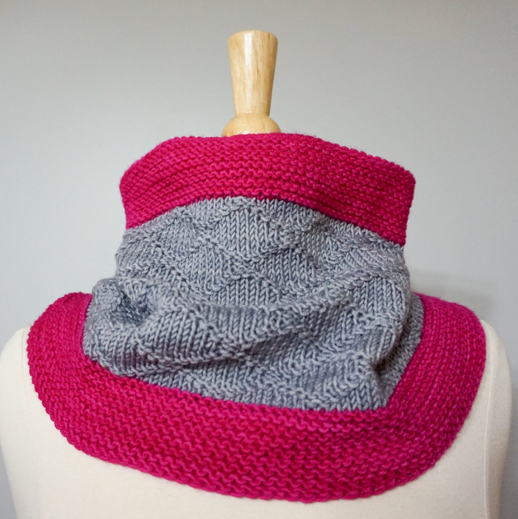 Ravelry: One Ball Knit Scarfie pattern by Lion Brand Yarn