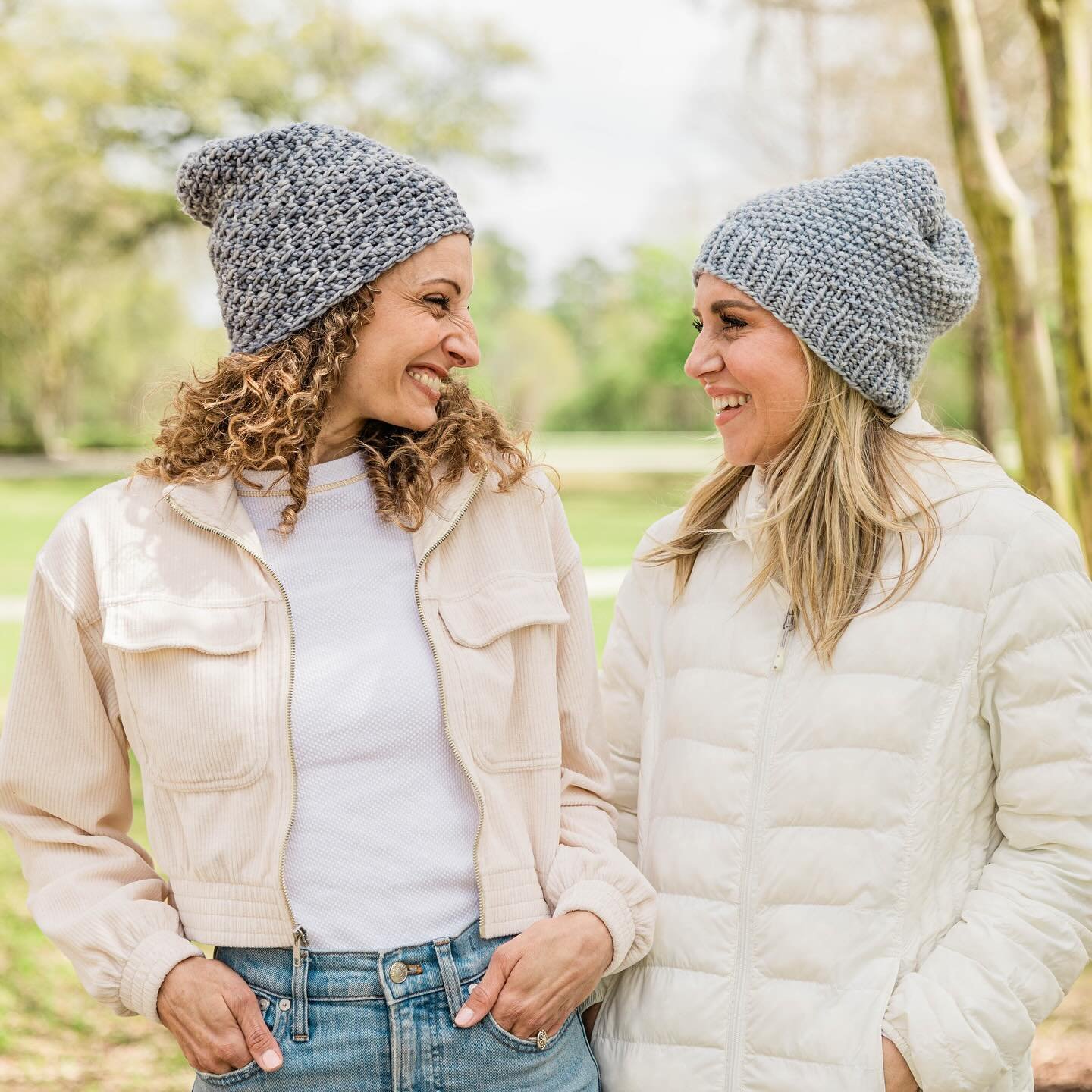 The Best Friends Beanies free patterns are all up on the blog! These are an ode to the classics featuring @asylumfibers Merino Bulky and were featured at last week&rsquo;s Stitch Up Chicago! Every attendee got 2 crochet patterns and 2 knitting patter