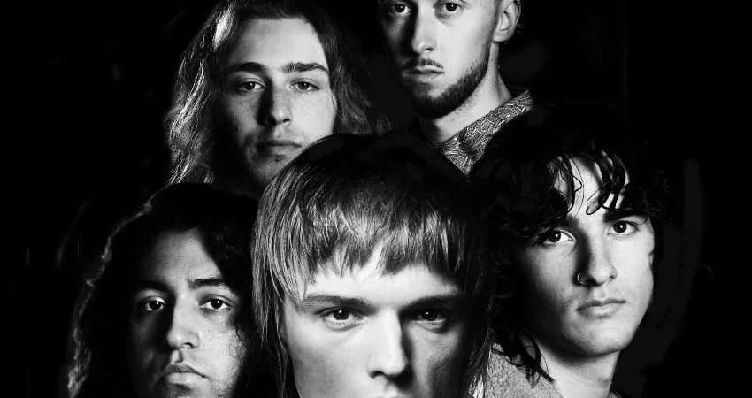 Sweet Unrest Vs L’Extravagante