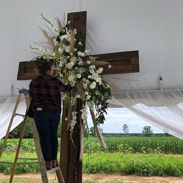 Congratulations to Margaret and Zach!  It was our first on site job in 55 days and boy was it a gorgeous one. The intimate ceremony and reception was on their family property at Blackwater Farms. Nothing is wrong when you&rsquo;re surrounded by color