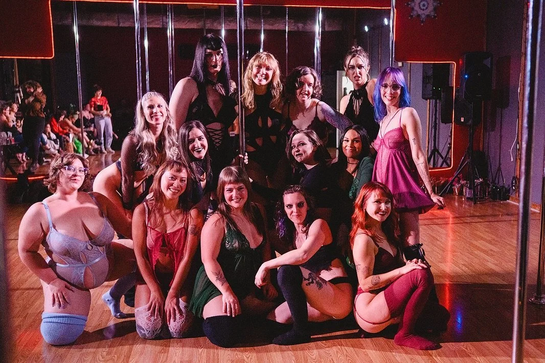 🖤💕Love💕🖤
📸: @helenjoygeorge 

Thursday 
5:30- 8 Week Shimalimadingdong Pole Series (full)
6:30- Polerina Drop in 
7:30- NEW! 8 Week Intro to Pole Series! (Spots still available!)
8:30- 8 Week Intro to Pole Series (full)