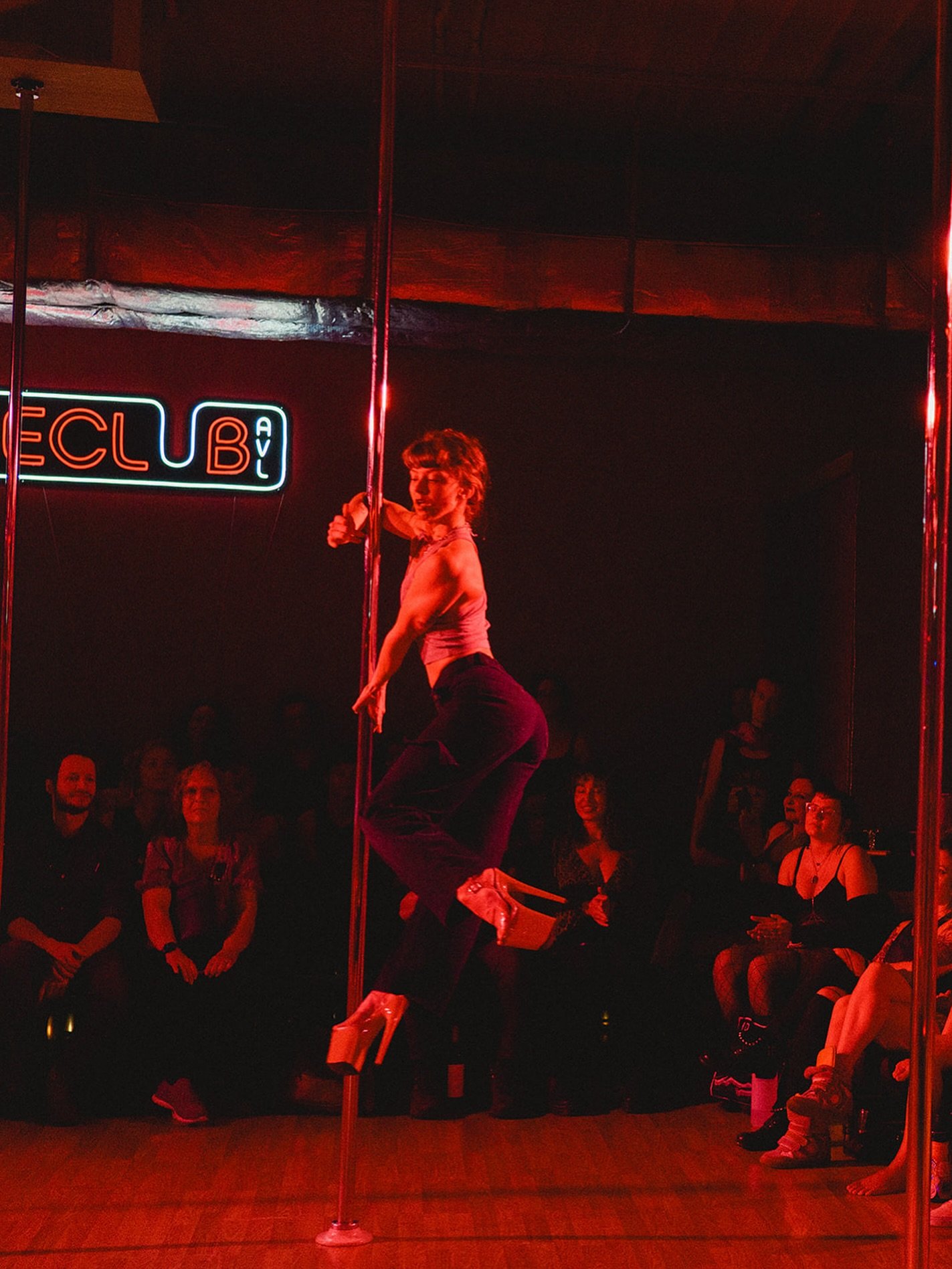 @pole_angel_ has a new Flow Intensive starting November 17th! That&rsquo;s this upcoming Monday! If you&rsquo;re interested - DM her for deets! 🌹

Thursday 
5:30- 8 Week Shimalimadingdong Pole Series (full)
6:30- Polerina Drop in 
7:30- 8 Week Intro