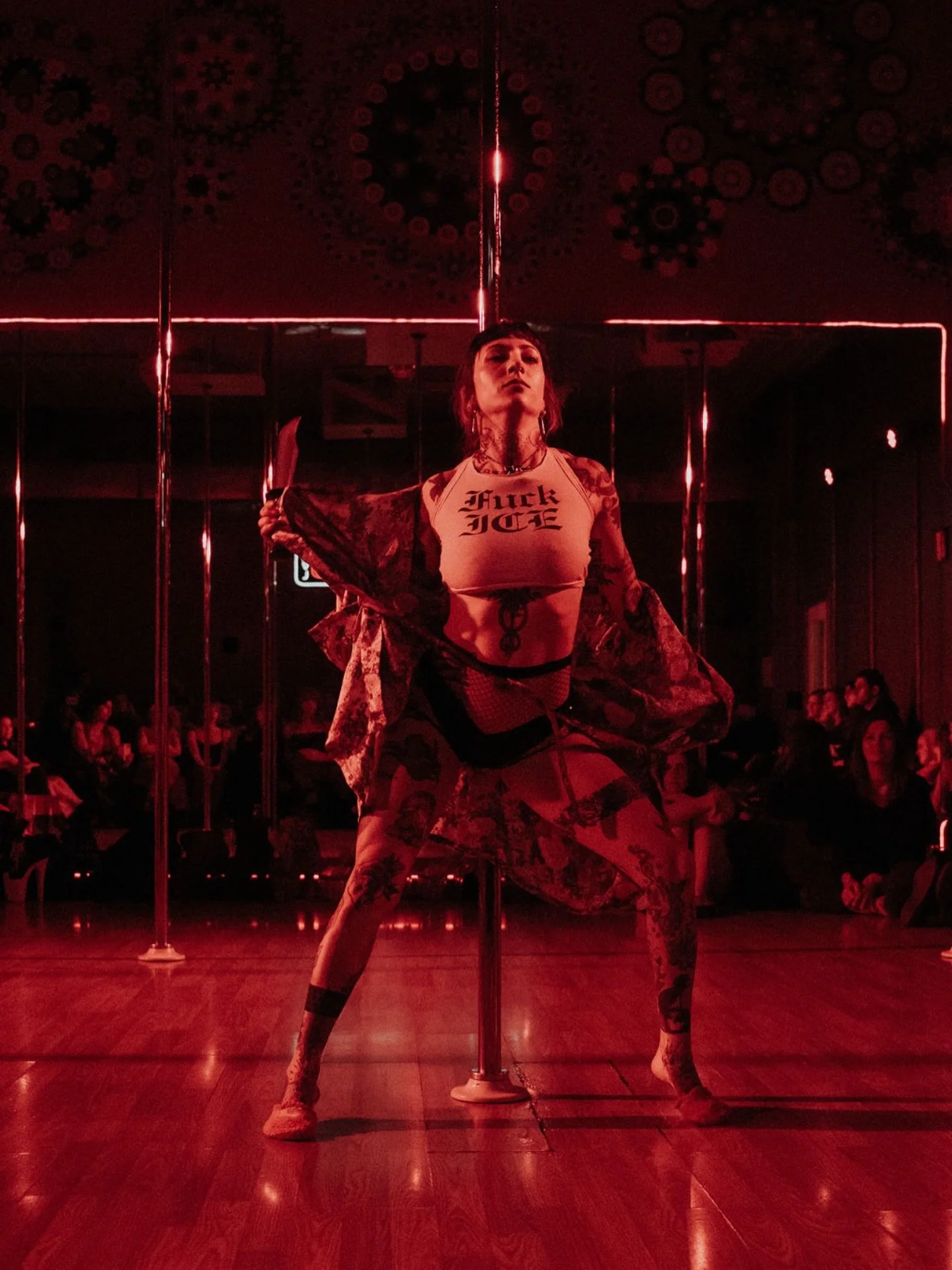 One of many awesome shots of @potions_extra by @_forestphoto from our Valentine&rsquo;s Day Improv show! And many more to come- stay tuned! 💘

Monday

11- Open Pole
12- Intro to Spin Drop In 
5:30- Hip Hop Fitness
5:30- Intermediate/Advanced SPINNIN