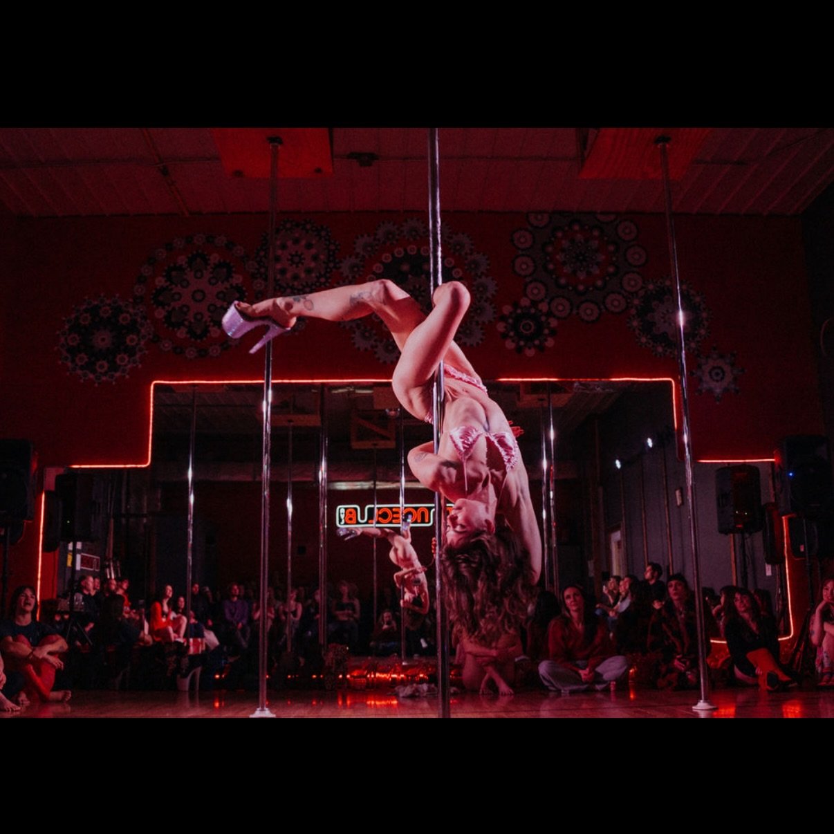 ✨Thursday✨

8:30- strength &amp; stretch drop in class
11- 8 Week Small Group Beginner 1 Pole Series (full)
12- 8 Week Small Group Beginner 1 Pole Series (full)
5:30- 8 Week Shimalimadingdong Pole Series Pt 2(full)
6:30- Polerina Drop in 
7:30- 8 Wee