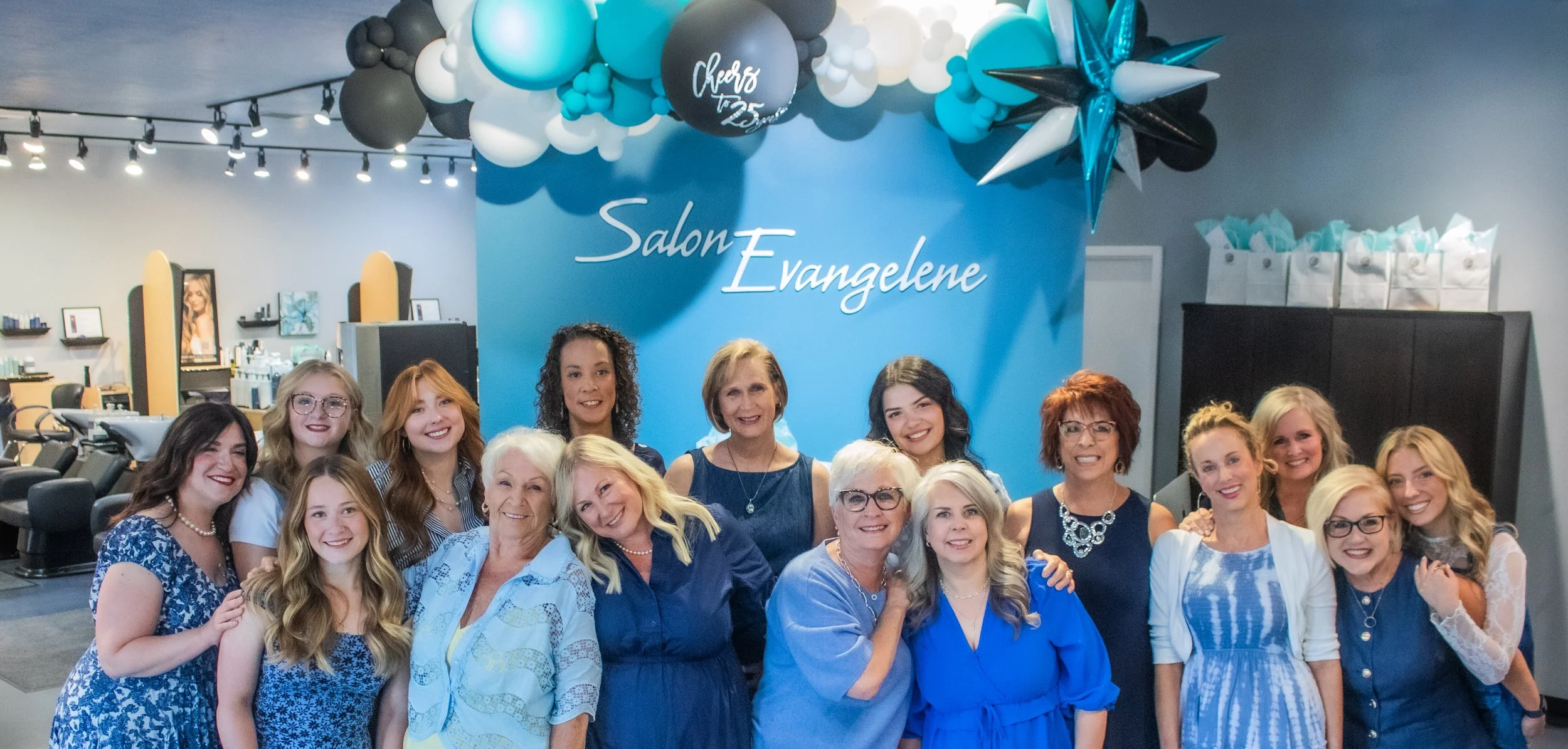 Salon Team-4.jpg